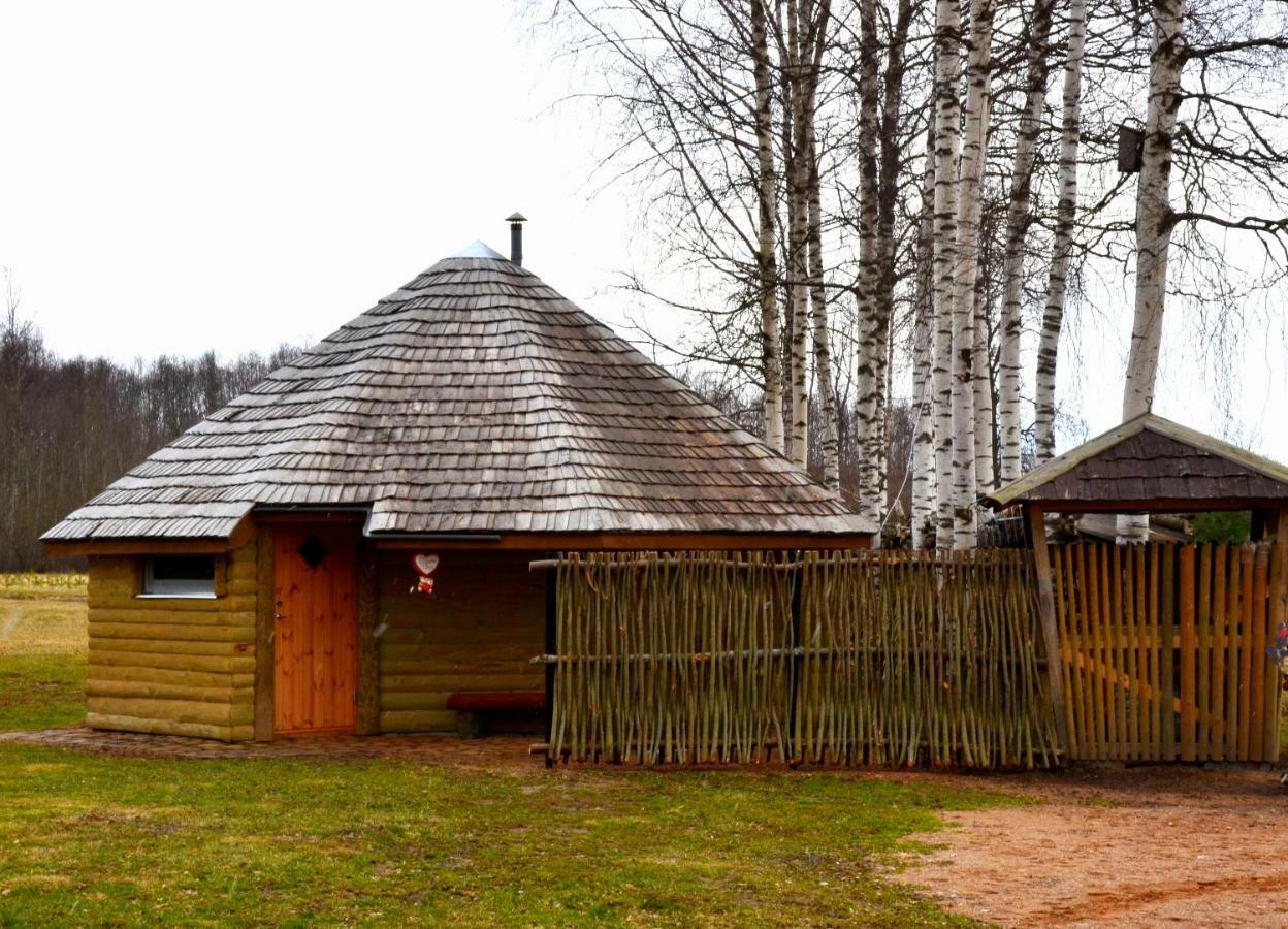 Perkonu Namins Villa Balvi Eksteriør bilde