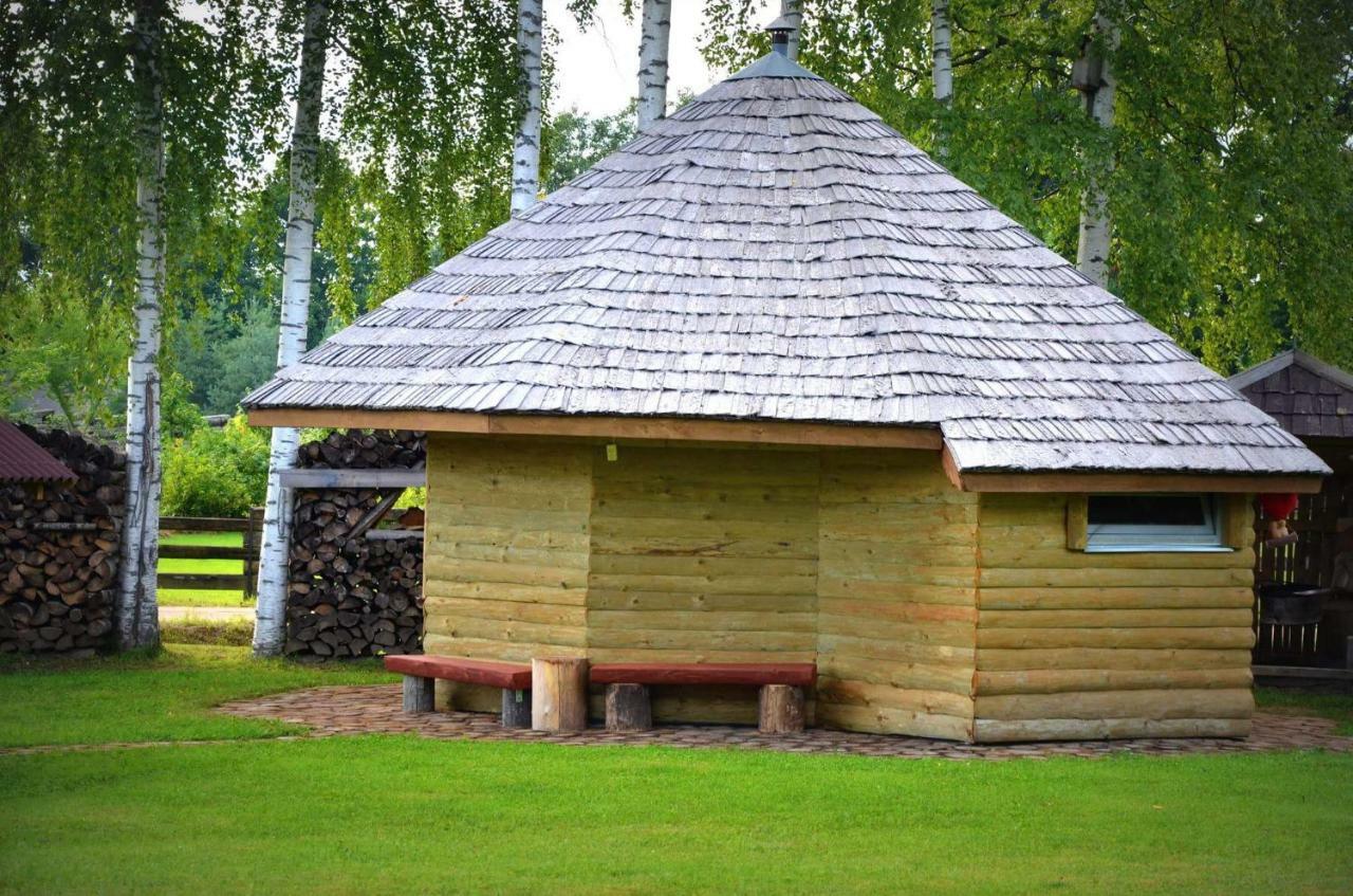 Perkonu Namins Villa Balvi Eksteriør bilde